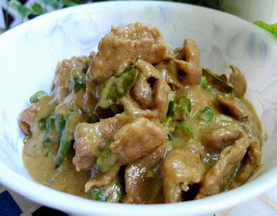 Slow Cooker Coconut and Green Curry Pork